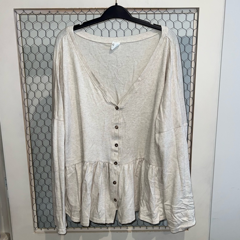 Chic Soul peplum cardigan